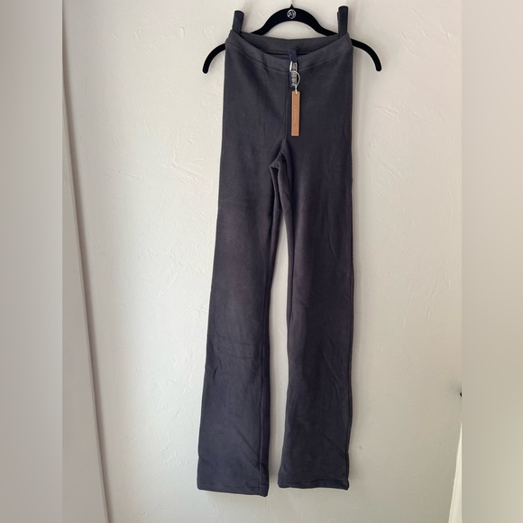 HTF SKIMS FLEECE LOUNGE PANTS IN STORM XS - Picture 8 of 9